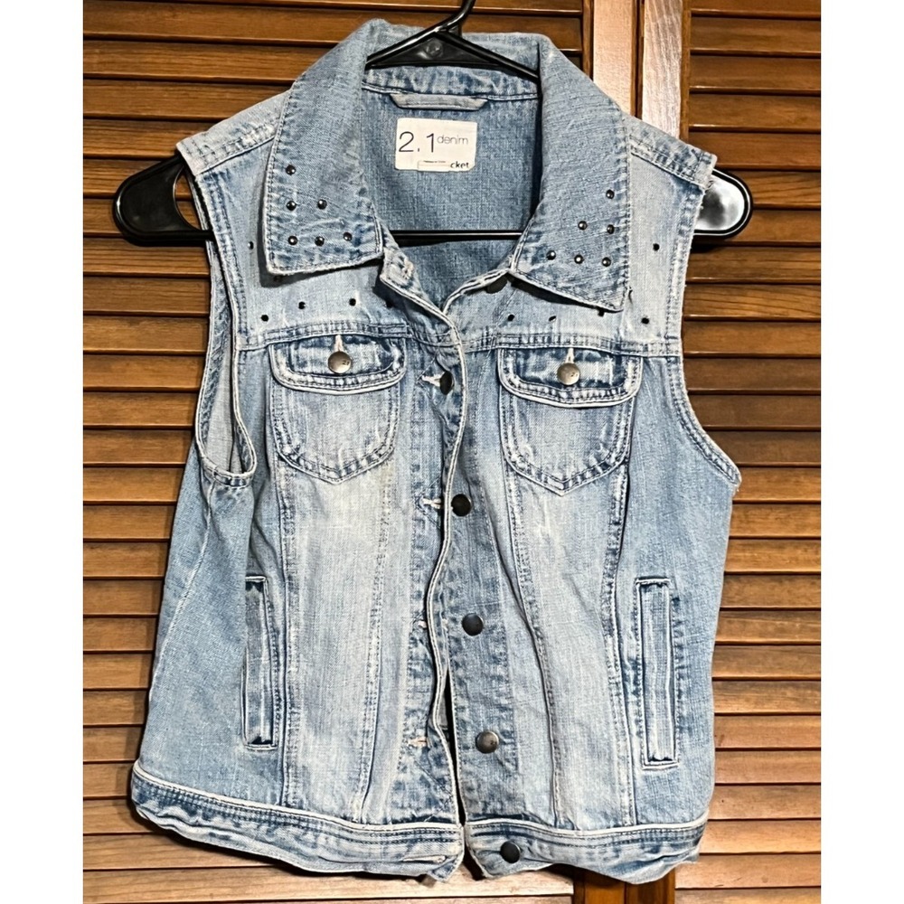 Womens Studded Acid Wash Denim Vest Sleeveless Jean Jacket Small - Picture 1 of 8